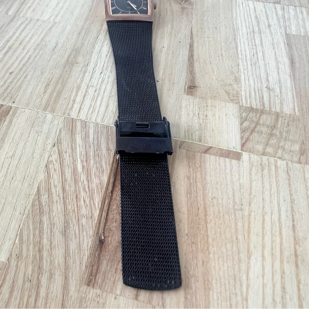 Skagen Denmark ladies metallic brown dress watch NEW BATTERY